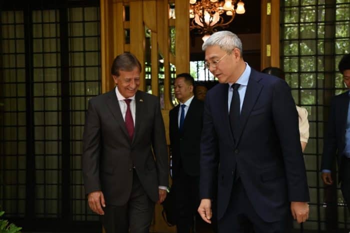 Firma Histórica: Jiangxi y Mendoza Establecen Acuerdo para Potenciar Relaciones Bilaterales entre China y Argentina
